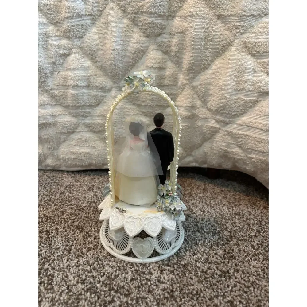 Vintage Bride & Groom Wedding Cake Topper Figurine Lace Arch Plastic